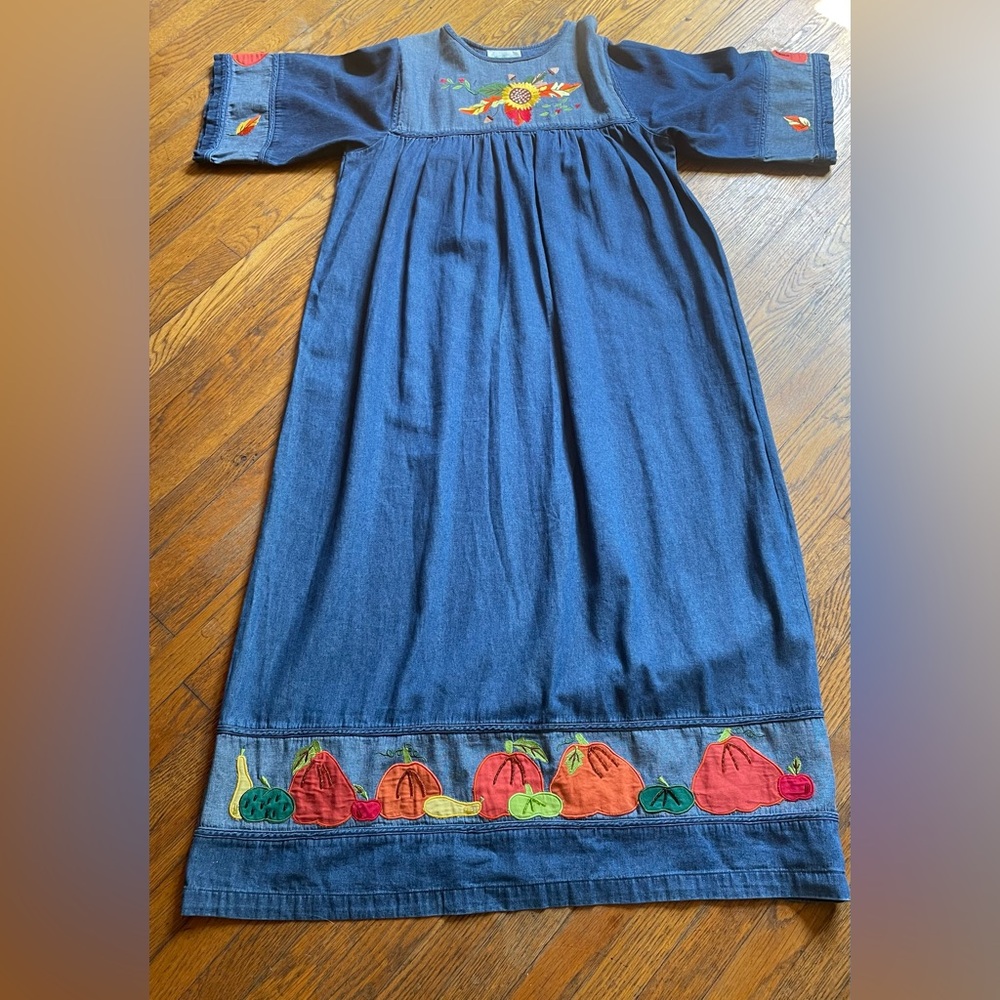 Quacker factory size medium denim dress fall motif.